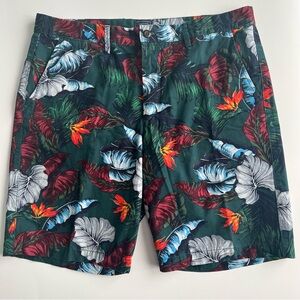 Gap Men's Tropical Print Flat Front 10" Shorts Size 36 Green Preppy Vacation